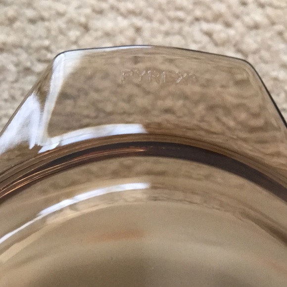 Vintage Pyrex Town & Country Dish - Picture 7 of 8